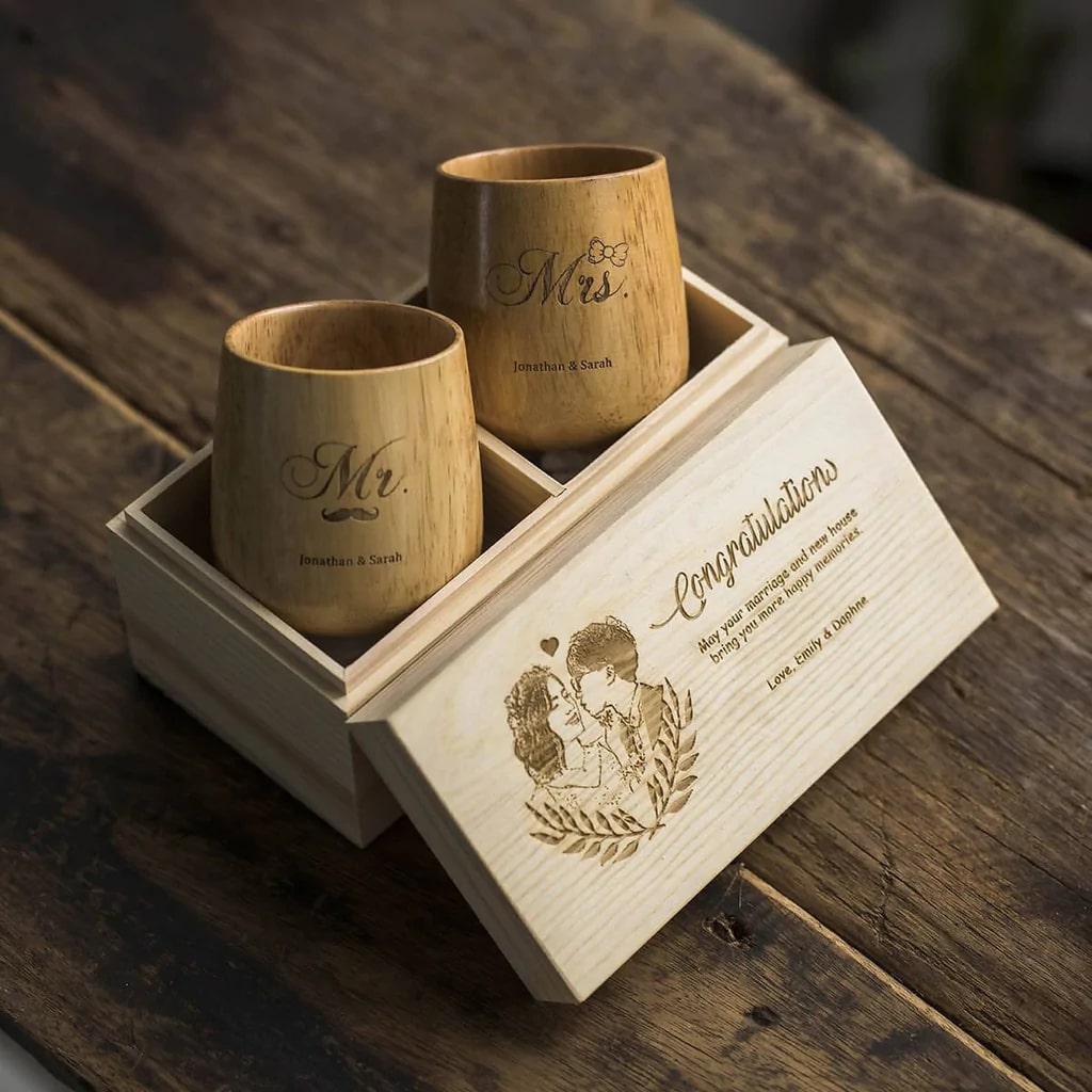 Personalized Wooden couple cup set